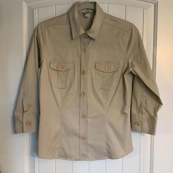 Banana Republic Stylish Casual Button-Up Shirt - Picture 1 of 5